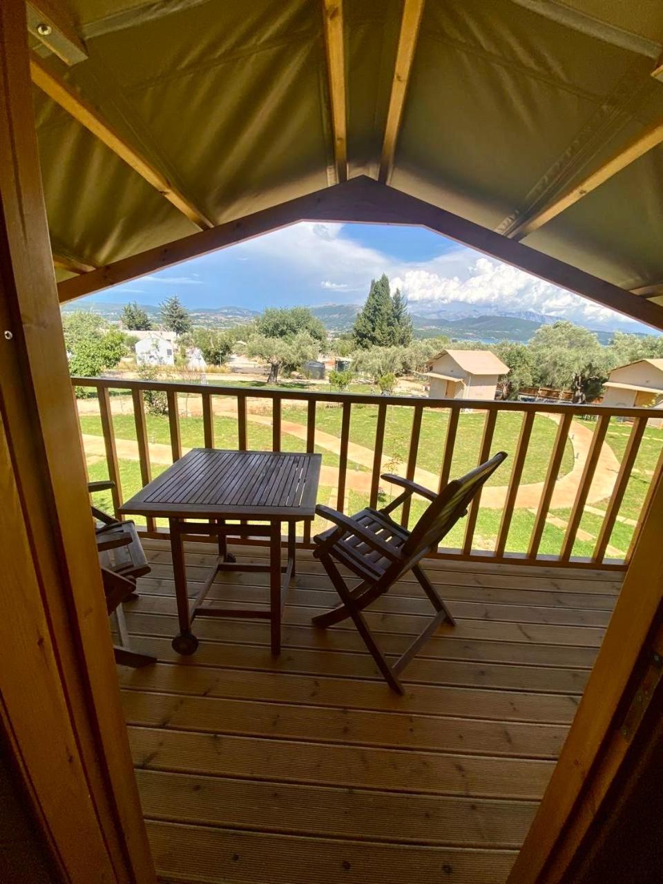 Nirikos Camping Spasmeni Vrisi エクステリア 写真